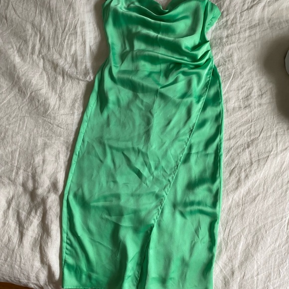 Silky Green slip dress - Picture 4 of 8